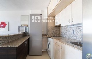 Piso en venta en Salatar en Roses