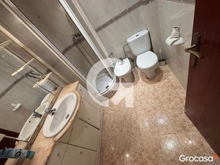 Chalet en venta en La Torrassa en Hospitalet de Llobregat, L´