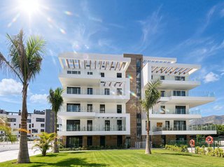Piso en venta en Los Álamos en Torremolinos