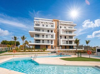 Piso en venta en Los Álamos en Torremolinos
