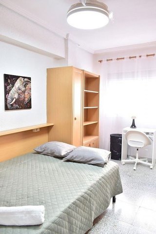 Piso en venta en Avda. de Abril. - 9 de octubre en Sagunto