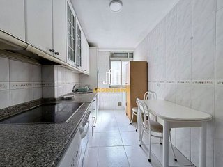 Piso en venta en Universidad - Los Lirios en Logroño