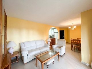 Piso en venta en La Carihuela en Torremolinos