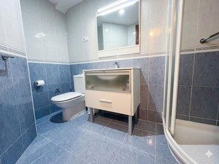 Piso en venta en La Carihuela en Torremolinos
