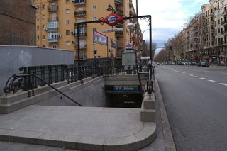 Piso en venta en Palos de Moguer en Madrid
