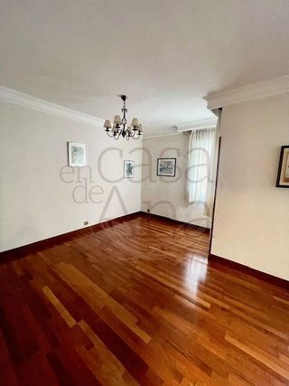Piso en venta en San Pedro de Deusto-La Ribera en Bilbao