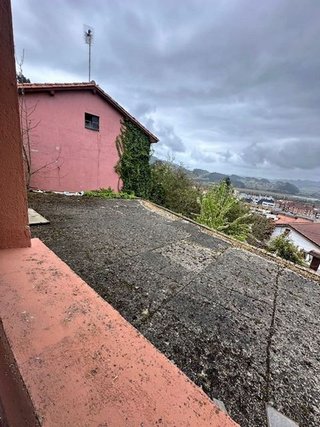 Chalet en venta en Pravia