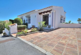 Casa pareada en venta en Calaburra - Chaparral en Mijas