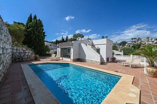 Chalet en venta en Cerros del Águila en Mijas