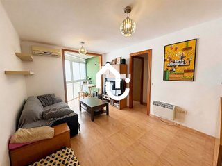 Piso en venta en Fondo en Santa Coloma de Gramanet