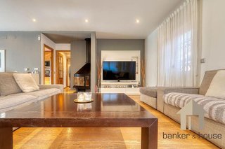 Chalet en venta en Terra Nostra en Montcada i Reixac