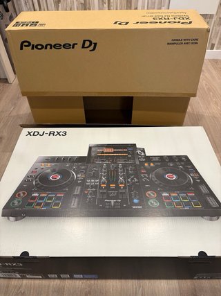 Pioneer XDJ-RX3 DJ Controller