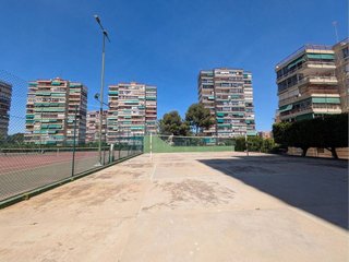 Piso en venta en Albufereta en Alicante