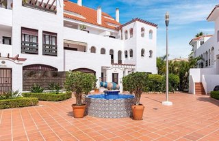 Piso en venta en Nueva Andalucía centro en Marbella