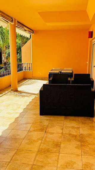 Piso en venta en Los Naranjos - Las Brisas en Marbella