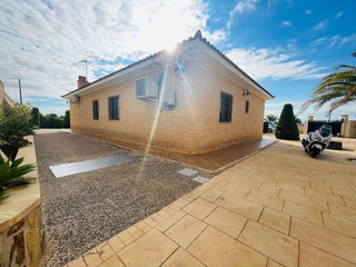 Chalet en venta en Crevillent