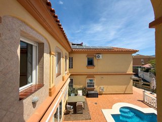 Chalet en venta en Coín