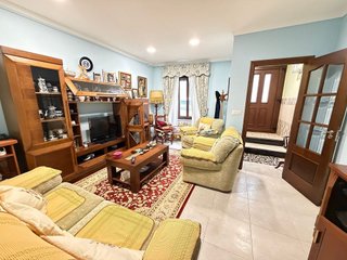 Casa adosada en venta en Cariño