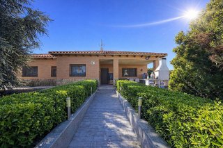 Chalet en venta en Yeles