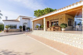 Chalet en venta en Perleta - Maitino en Elche
