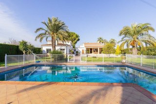 Chalet en venta en Perleta - Maitino en Elche