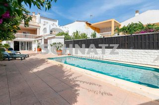 Casa adosada en venta en Oliva pueblo en Oliva