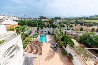 Casa adosada en venta en Oliva pueblo en Oliva