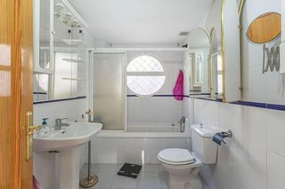 Chalet en venta en Crta. De la Sierra en Granada