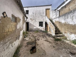 Chalet en venta en Cabra