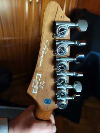 OFERTA!!!Ibanez ATZ10p+Estuche y sistema Di Marzio