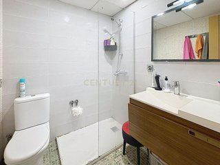 Piso en venta en Parque Ayala - Jardín de la Abadía - Huelín en Málaga