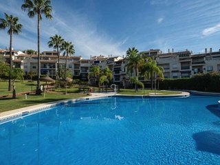 Piso en venta en Nueva Andalucía centro en Marbella