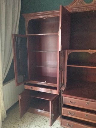 Mueble de comedor/salón de madera