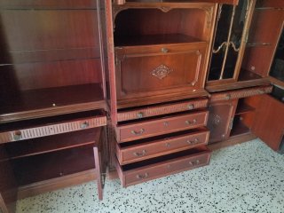 Mueble de comedor/salón de madera