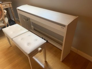 Piano Roland Blanco