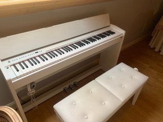 Piano Roland Blanco