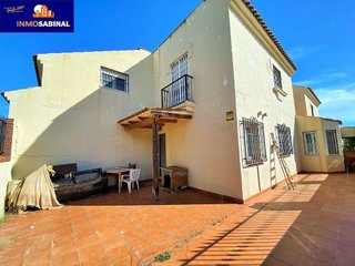 Chalet en venta en El Puerto - Romanilla en Roquetas de Mar