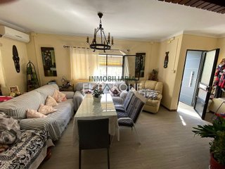 Casa pareada en venta en Ubrique