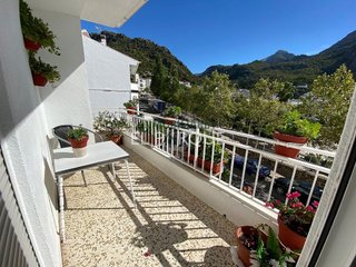 Casa pareada en venta en Ubrique