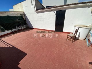 Casa pareada en venta en Ubrique