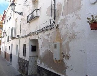 Casa adosada en venta en Baza