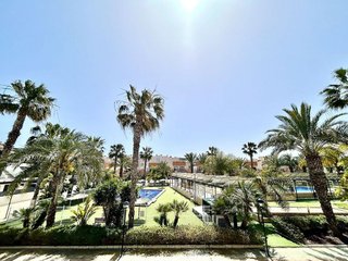 Casa pareada en venta en Campos de Golf - Villa Martin - Los Dolses en Orihuela