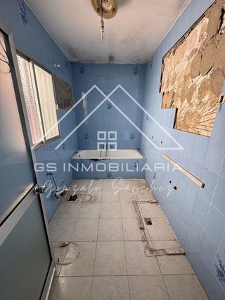 Casa adosada en venta en Lucena