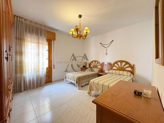Chalet en venta en Lucena