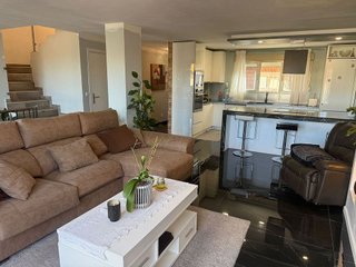 Casa adosada en venta en Valdestillas