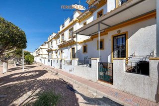 Casa adosada en venta en Centro en Torrevieja