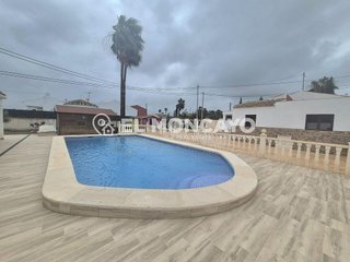 Chalet en venta en Dolores