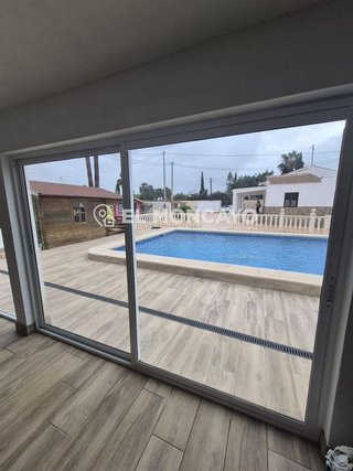 Chalet en venta en Dolores
