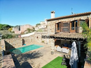 Casa adosada en venta en Calonge Poble en Calonge