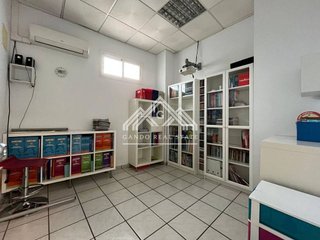 Local comercial en alquiler en Arco Norte - Avda. España en Dos Hermanas